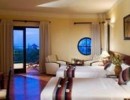 Khách sạn Pandanus Resort