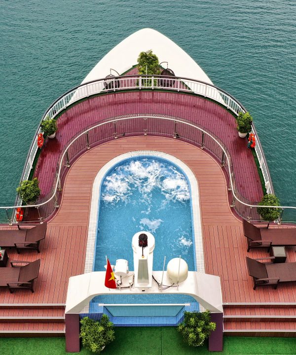 Dora Cruise 2 days-Lan Ha bay